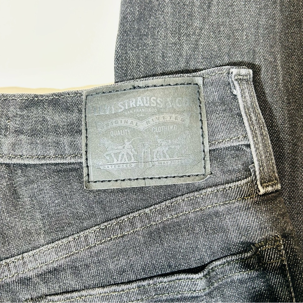 Levi's jeans Wedgie Buttonfly Straight leg jeans dark gray black women size 25 - Picture 11 of 11